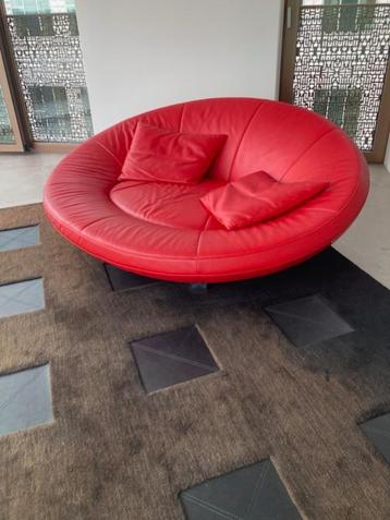 De Sede Sofa/Bank DS152, Rood leer beschikbaar voor biedingen