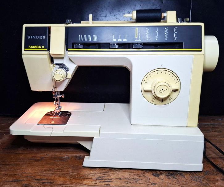 Naaimachine Singer Samba 4, Hobby en Vrije tijd, Naaimachines en Toebehoren, Gebruikt, Naaimachine, Singer, Ophalen