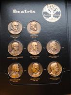Beatrix Collectie - 16 Penningen van Oranje met Certificaat, Ophalen of Verzenden, Verzamelmap