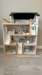 XL HOUTEN POPPENHUIS incl poppen en meubels., Kinderen en Baby's, Speelgoed | Poppenhuizen, Ophalen, Zo goed als nieuw, Poppenhuis