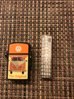 2 Aanstekers 1x Sarome, 1x VW The Original ProfJ23 Polyflame, Verzamelen, Rookartikelen, Aanstekers en Luciferdoosjes, Ophalen