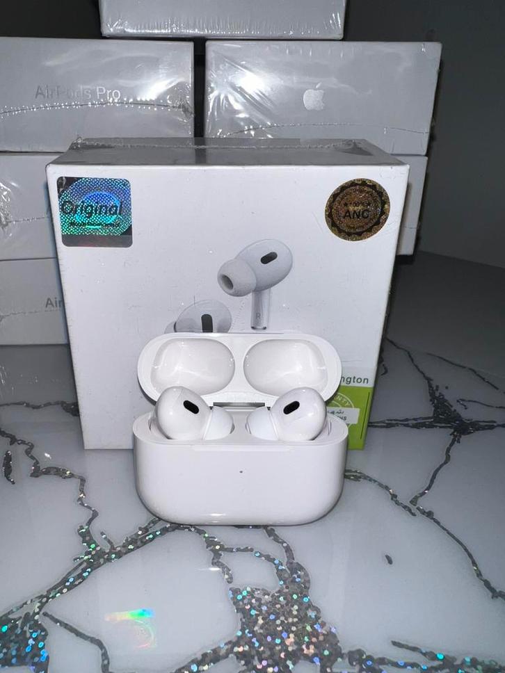 Apple AirPods Pro 2‼️- ANC, UCB C, Wireless charging, etc, Telecommunicatie, Mobiele telefoons | Oordopjes, Nieuw, In oorschelp (earbud)