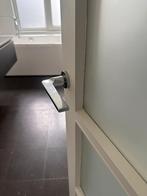 Twee (gebroken) witte taatsdeuren van hout met glas, Ophalen, Gebruikt, 80 tot 100 cm, 215 cm of meer