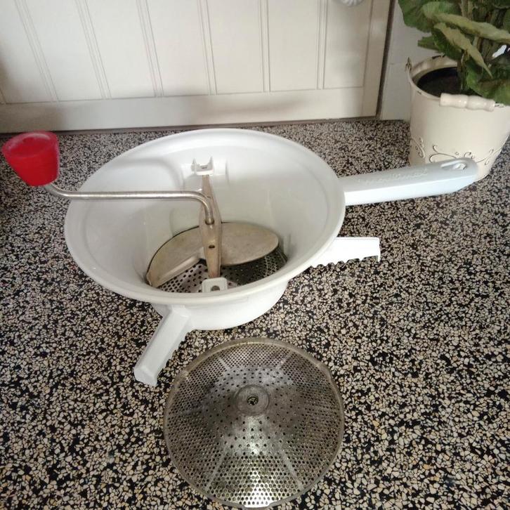 Moulinex groentezeef groentenzeef roerzeef passeerzeef, Huis en Inrichting, Keuken | Keukenbenodigdheden, Ophalen