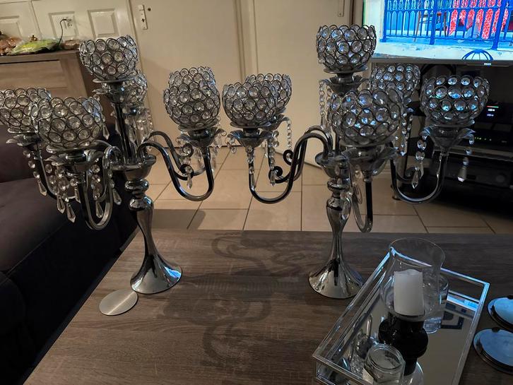 Twee zilveren kandelaren met kristallen, Huis en Inrichting, Woonaccessoires | Kandelaars en Kaarsen, Zo goed als nieuw, Kandelaar