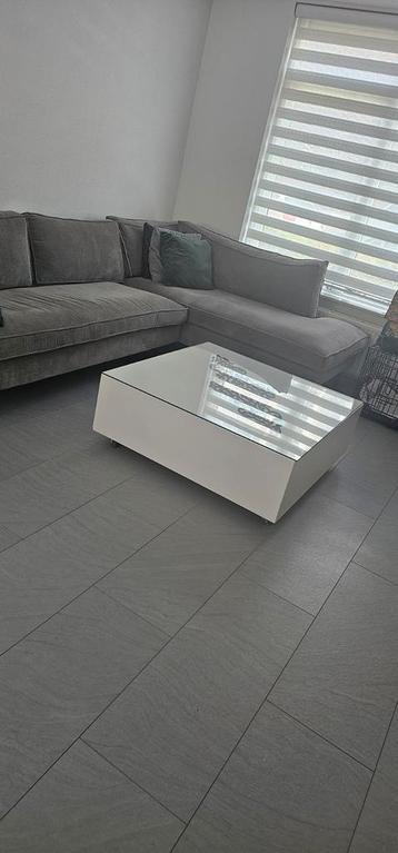 Salontafel wit hoogglans  beschikbaar voor biedingen