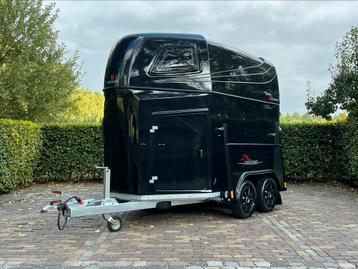 NIEUWE Anssems excellente, 2 paards met Zadelkamer vol optie beschikbaar voor biedingen