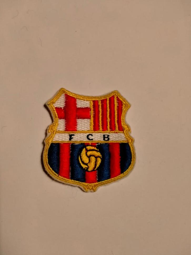 FC Barcelona FCB vintage voetbal kleding patch embleem, Verzamelen, Sportartikelen en Voetbal, Nieuw, Buitenlandse clubs, Ophalen of Verzenden