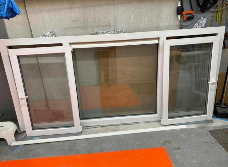 Kunststof kozijn tripple glas, Doe-het-zelf en Verbouw, Kozijnen en Schuifpuien, Nieuw, Raamkozijn, Kunststof, Ophalen of Verzenden