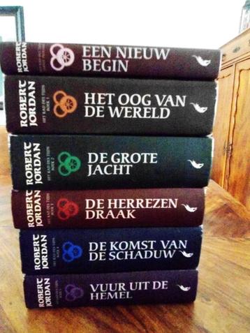 Robert Jordan : Rad des tijds : dl. 1 tm 5 + boek Proloog beschikbaar voor biedingen