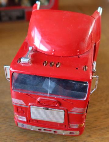 Freightliner - Rood - FLB COE beschikbaar voor biedingen