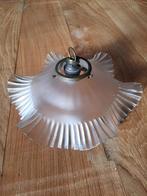 Matglazen Hanglampje met Golvende Rand - Vintage, Wit, Ophalen of Verzenden, Zo goed als nieuw, Minder dan 25 cm