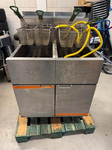 Dubbele gasfriteuse DEAN SR142GN beschikbaar voor biedingen