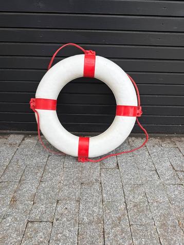 Reddingsboei TREM “ORCA” – wit/rood beschikbaar voor biedingen