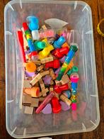 Doos met stempels, Ophalen, Materiaal