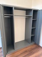 Grijze metalen kast - zo goed als nieuw!, Huis en Inrichting, Kasten | Kledingkasten, Ophalen, Zo goed als nieuw, Metaal, 150 tot 200 cm