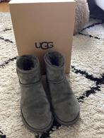 Uggs 39, Kleding | Dames, Schoenen, UGG, Overige typen, Ophalen of Verzenden, Zo goed als nieuw