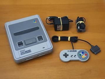 Super Nintendo SNES met Controller & Kabels beschikbaar voor biedingen