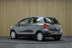 Toyota Yaris 1.3 VVTi Executive | Leder | Airco | Trekhaak |, Te koop, Zilver of Grijs, Geïmporteerd, Benzine