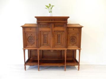 H.F. Jansen en Zonen hofleveranciers antieke kast ladekast beschikbaar voor biedingen