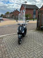 Vespa s50 2-takt, Fietsen en Brommers, Snorfietsen en Snorscooters, Ophalen of Verzenden, Vespa, Zo goed als nieuw