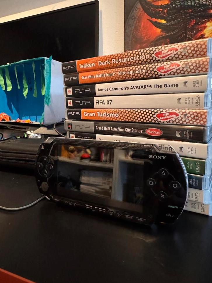 PSP met 11 games - Klassiekers!, Spelcomputers en Games, Games | Overige, Gebruikt, Overige genres, 1 speler, Vanaf 12 jaar, Eén computer