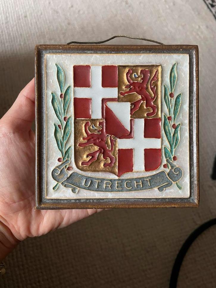 Antiek Delfts Tegeltje - Utrecht Wapen, Antiek en Kunst, Antiek | Wandborden en Tegels, Ophalen of Verzenden