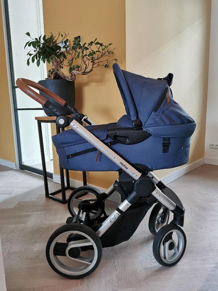 Mutsy Evo kinderwagen 3-in-1, Kinderen en Baby's, Kinderwagens en Combinaties, Gebruikt, Combiwagen, Mutsy, Met reiswieg, Verstelbare duwstang