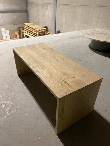 Salontafel- massief eiken beschikbaar voor biedingen