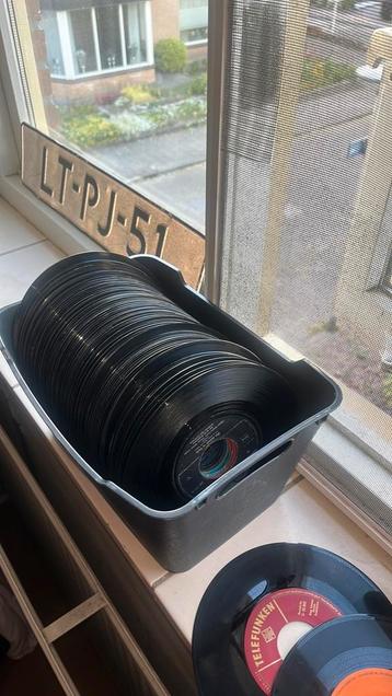 Partij overige vinyl singles duits en engels beschikbaar voor biedingen