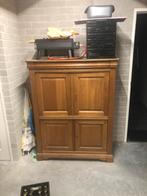 Eikenhouten kast, Ophalen