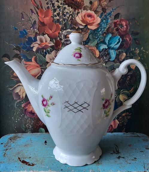 Lieve koffiepot met grote roze roosjes Toen was geluk, Antiek en Kunst, Antiek | Servies los, Ophalen of Verzenden