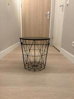 Bijzettafel + mand type Kvisterbro ikea, Huis en Inrichting, Tafels | Bijzettafels, Minder dan 55 cm, Gebruikt, Rond, Modern