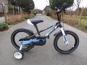 Stoere 16 inch Volare Blade jongensfiets met zijwielen beschikbaar voor biedingen