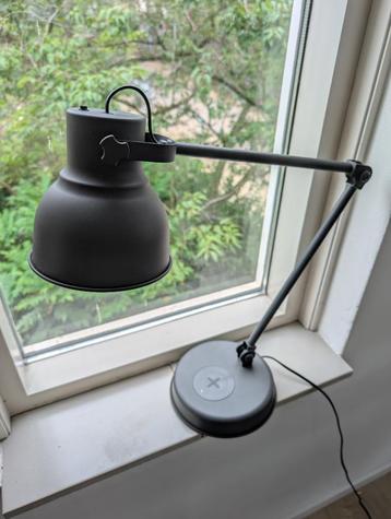 IKEA Hektar Work Lamp (A1502) with Wireless Charging beschikbaar voor biedingen