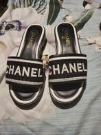 Nieuwe Chanel slippers nog nooit gedragen!, Kleding | Dames, Schoenen, Nieuw, Ophalen of Verzenden