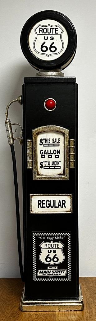 Benzinepomp kast zwart met lamp decoratie woondeco kast  beschikbaar voor biedingen