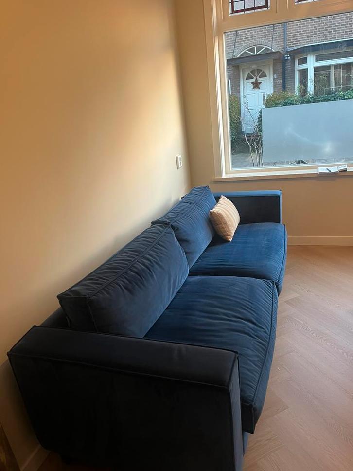 Blauwe velvet bank, Huis en Inrichting, Banken | Sofa's en Chaises Longues, Zo goed als nieuw, Driepersoons, 200 tot 250 cm, 75 tot 100 cm
