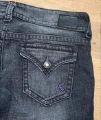 y2k Guess capri spijkerbroek zwart - Maat W28, Guess, Zwart, Ophalen of Verzenden, Zo goed als nieuw