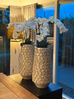 2 parelmoer bloempotten / vazen met kunst orchideeën bloemen, Huis en Inrichting, Ophalen, Zo goed als nieuw, Binnen