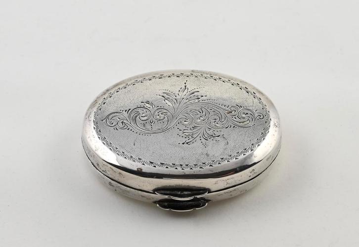 zilveren pepermunt, pillen doosje uit 1890, mooi gegraveerd, Antiek en Kunst, Antiek | Goud en Zilver, Zilver, Verzenden