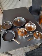 5 pannen en vergiet (waaronder wokpan), Huis en Inrichting, Keuken | Potten en Pannen, Ophalen, Zo goed als nieuw, Pannenset