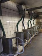 Voerbakken melkstal, Ophalen