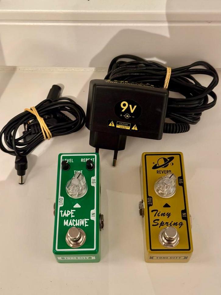 Tone City Tape Machine & Tiny Spring Reverb + 9V voeding, Muziek en Instrumenten, Effecten, Zo goed als nieuw, Delay of Echo, Ophalen of Verzenden