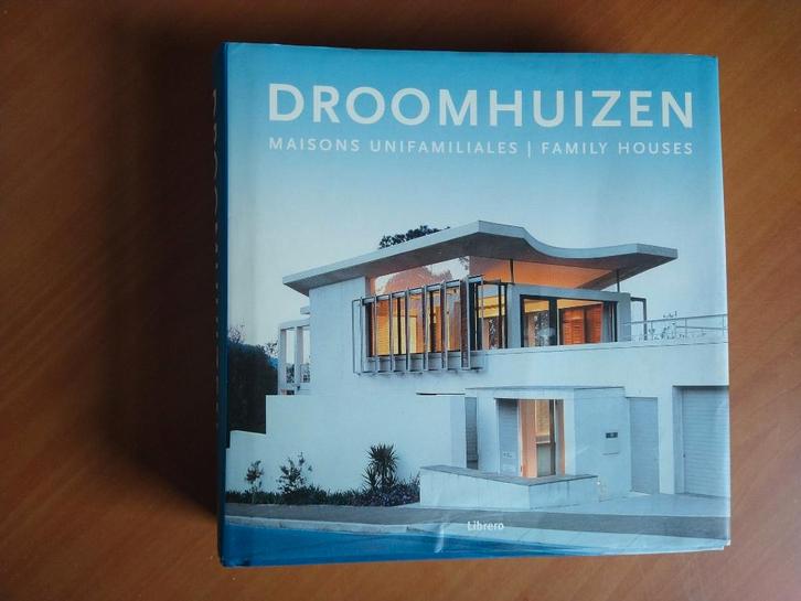 Droomhuizen. Maisons unifamiliales. Family Houses, Boeken, Kunst en Cultuur | Architectuur, Zo goed als nieuw, Architecten, Ophalen of Verzenden