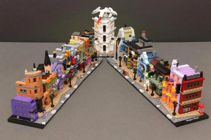 Te huur: Lego Diagon Alley Wizarding Shops 76444, Kinderen en Baby's, Speelgoed | Duplo en Lego, Gebruikt, Lego, Complete set