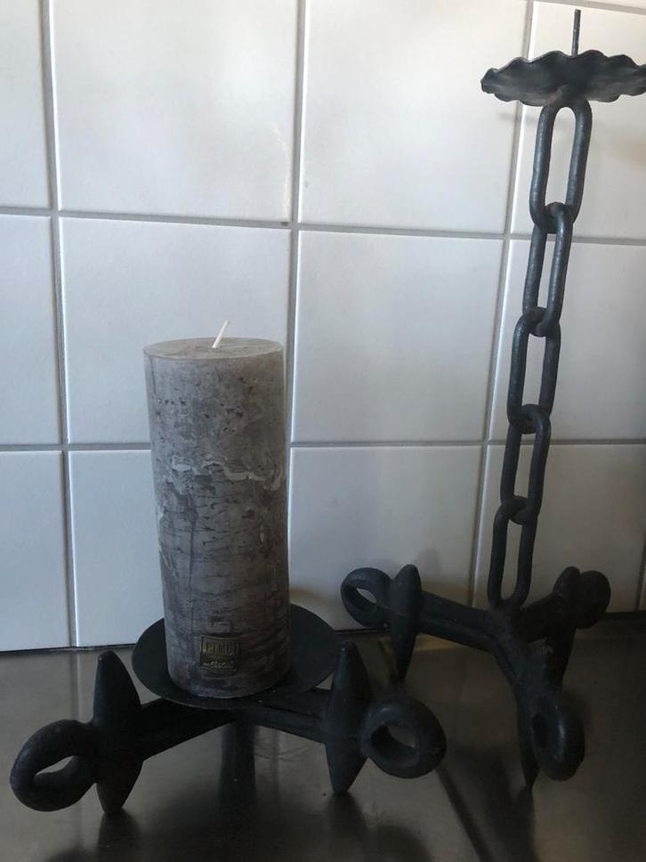 IJzeren kandelaars v antieke Egg. Apart. H: 45 & 10 cm, Antiek en Kunst, Antiek | Kandelaars, Overige materialen, Ophalen