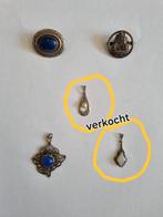 3 antieke zilveren sieraden.2 broches en 1 hanger., Ophalen of Verzenden, Zo goed als nieuw, Zilver, Zilver
