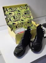 FLY.... enkellaarsjes mt 40instap, sluiting achter, elegant, Kleding | Dames, Schoenen, Ophalen of Verzenden, Zo goed als nieuw