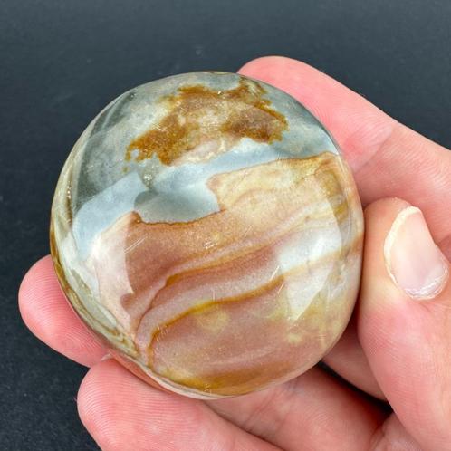 Polychroom Jaspis handsteen uit Madagaskar, Verzamelen, Mineralen en Fossielen, Mineraal, Ophalen of Verzenden